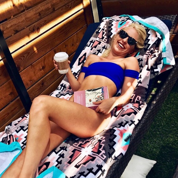 Beach Riot Blue Bikini Top - Picture 1 of 4